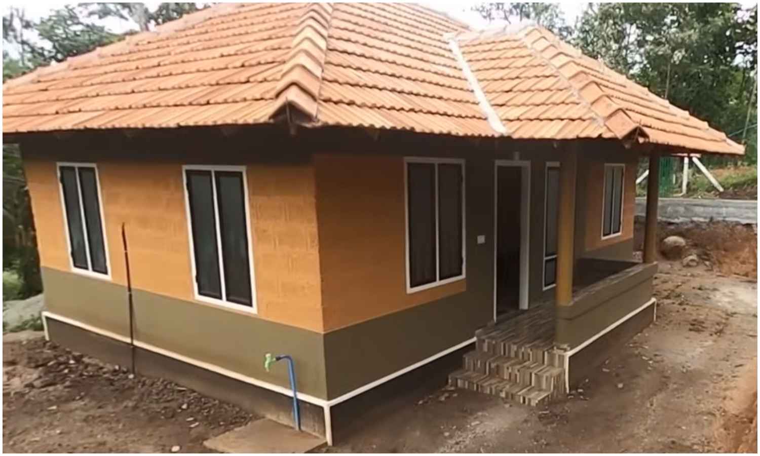 Beautiful Low Budget House Built Within 4 Lakh